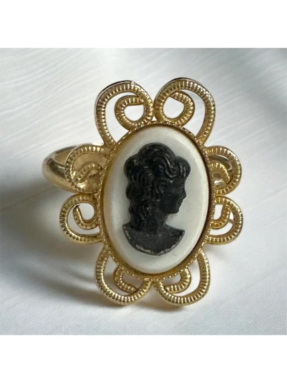 Vintage Gold Cameo Ring With Black Silhouette & Ornate Frame Adjustable Size 7